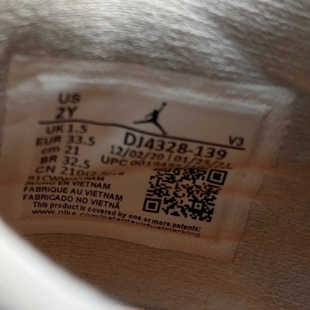 Nike Air Jordan 11 Retro Low PS Shoes 'Bright Citrus' DJ4328-139 Youth Size 2Y - Picture 8 of 8